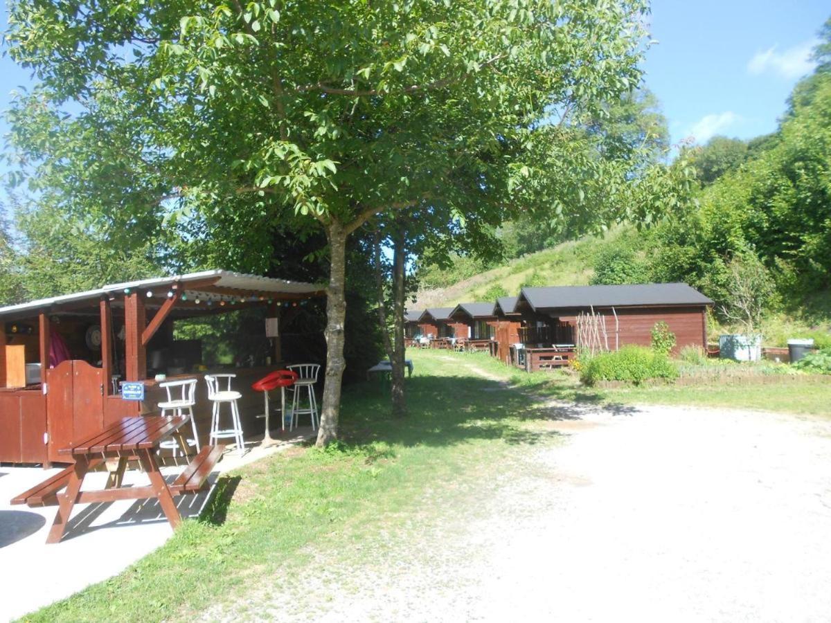 "Le Maloya" Chalets , Appartements & Chambre Balneo Lacaune Exterior foto