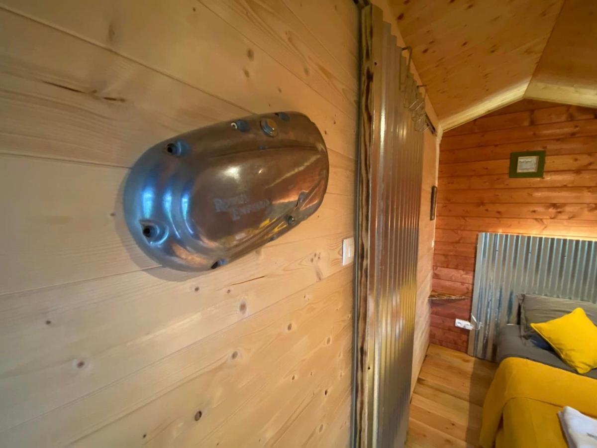 "Le Maloya" Chalets Independants -Chambre Balneo - Relais Motards Lacaune Exterior foto