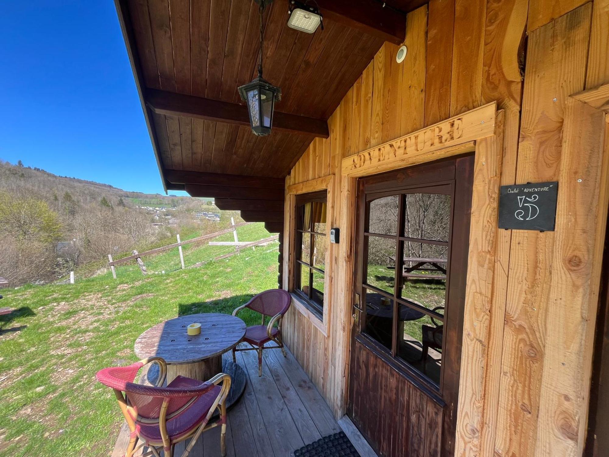 "Le Maloya" Chalets Independants -Chambre Balneo - Relais Motards Lacaune Exterior foto